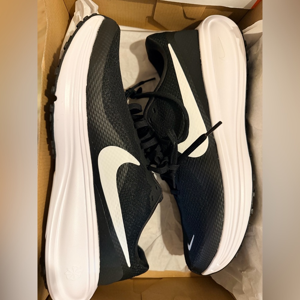 Nike Revolution 8
Men's Road Running Shoes